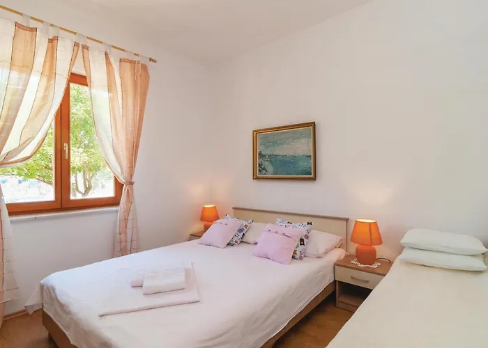 Holiday home Holiday Home Kalebiceva V