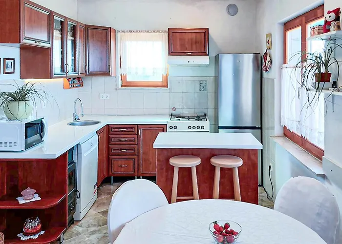 Holiday home Holiday Home Kalebiceva V